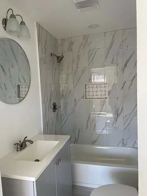 2nd Bathroom - 2257 Balis Dr