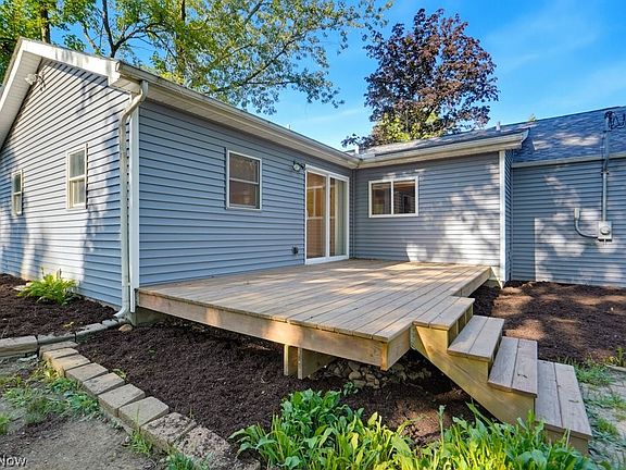 5th image of 8083 Broadmoor Rd