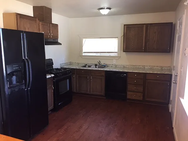 2 bed, 750 sqft, $1,475 — Photo 3