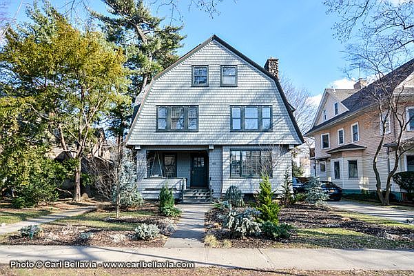 1st image of 455 E 19th St