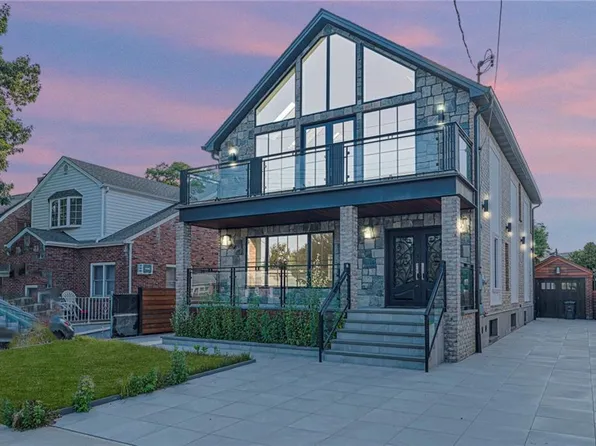 82 Piedmont Ave, Staten Island, NY 10305