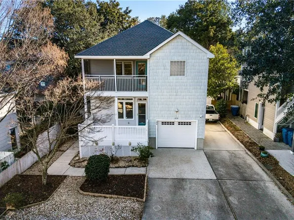 204 82nd St, Virginia Beach, VA 23451