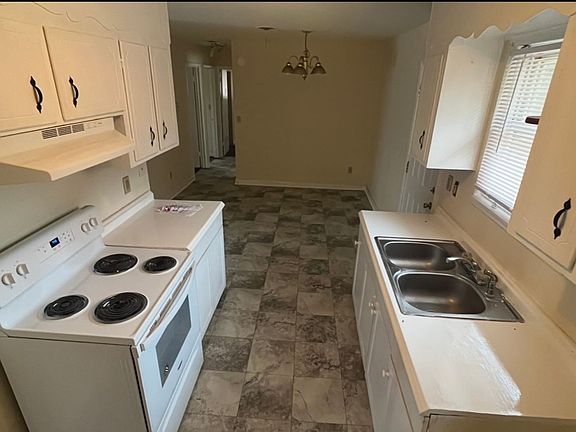 4th image of 2723 Glenn Hills Ct