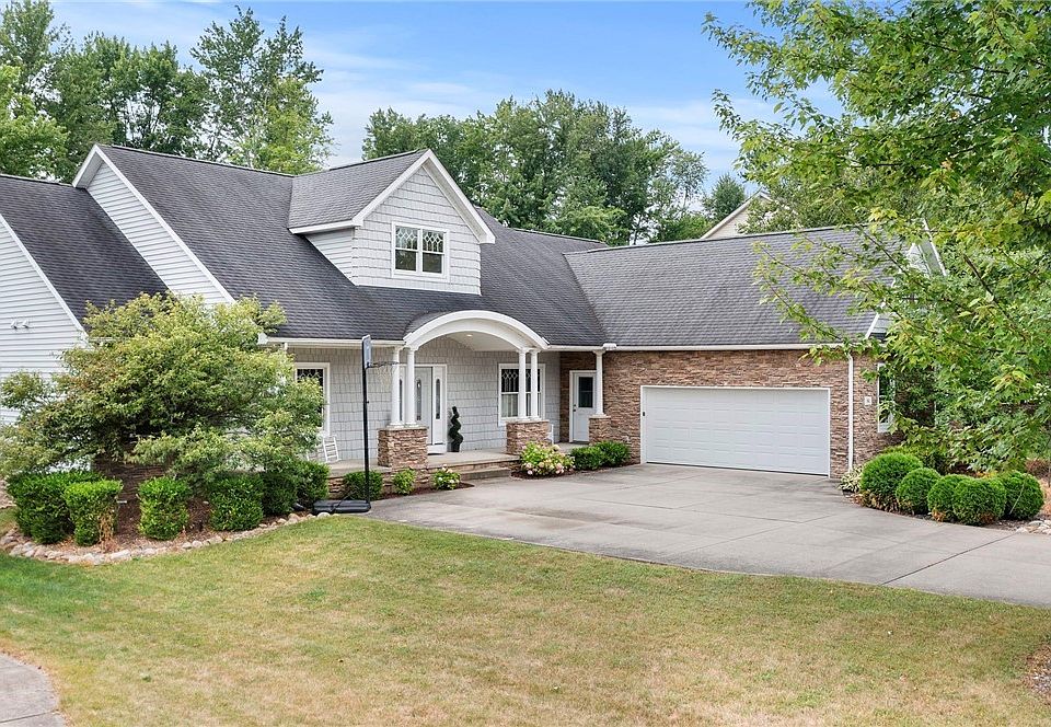 1st image of 94 Sapphire Ln