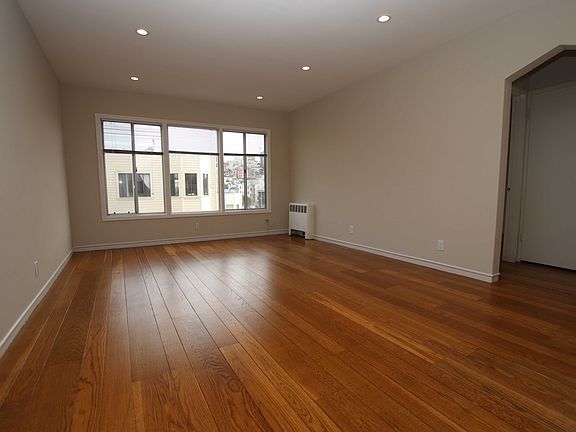 3rd image of 1665 Chestnut St APT 307