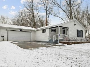 7546 E Emery Rd, New Carlisle, IN 46552