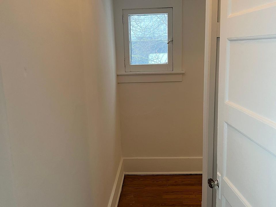Hallway to bedroom and bathroom