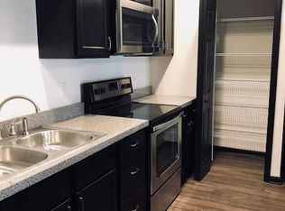 200 Adams Dr #1651886, Mc Kees Rocks, PA 15136