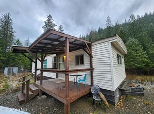 3520 Pinecreek Rd, Pinehurst, ID 83850