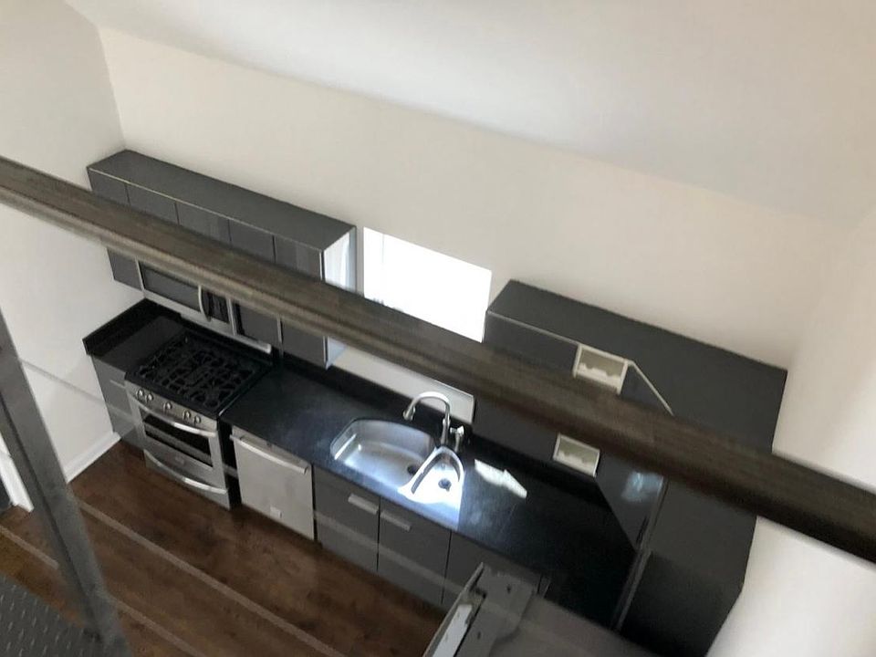 1st image of 3139 N Paulina St #2
