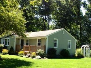 6 Althea Cir, Agawam, MA 01001