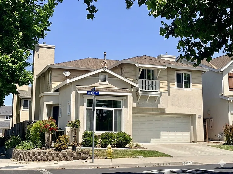 2007 Doxey Pl — Photo 2