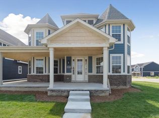 19340 Ryan Dr, Macomb, MI 48042