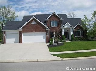 1935 Calais Rd, Fort Wayne, IN 46814