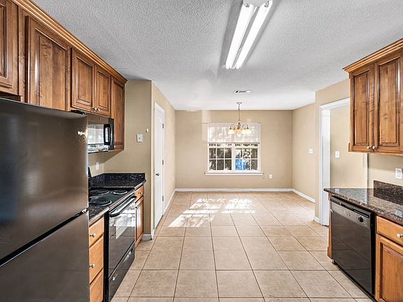4th image of 5349 Branch Point Dr