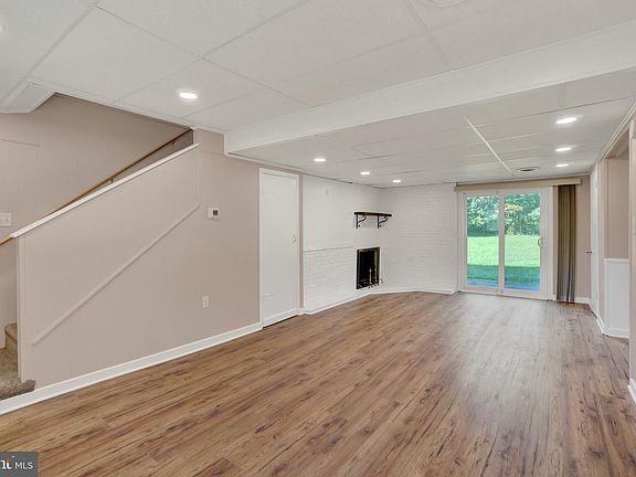 4th image of 3421 Emig School Rd