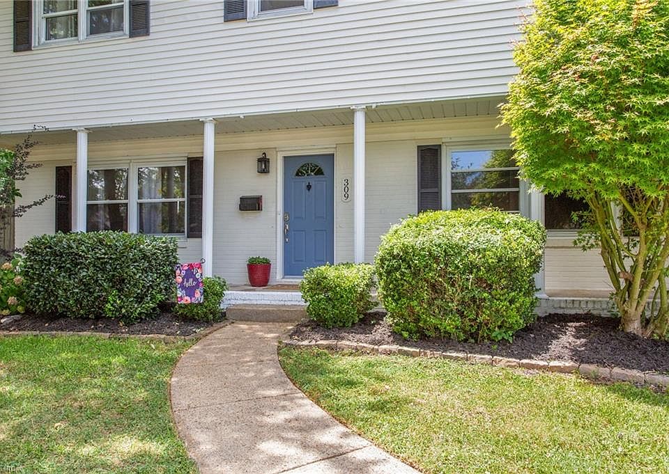 1st image of 309 Gainsborough Ct