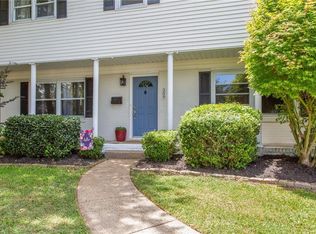 309 Gainsborough Ct, Virginia Beach, VA 23462