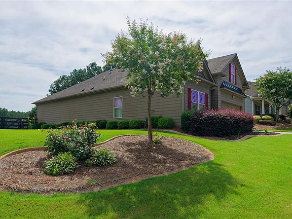 3rd image of 103 Hawthorne Ridge Cir
