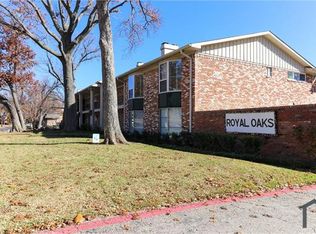 7826 Royal Ln APT 207, Dallas, TX 75230
