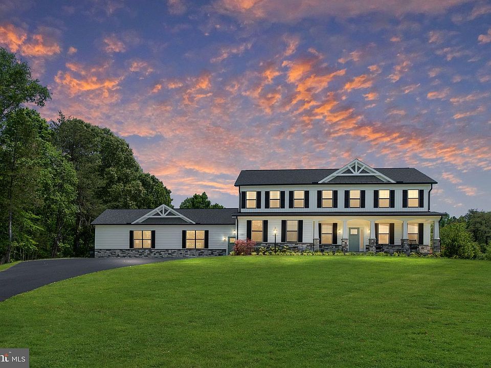 1st image of 131 Dolittle Farm Rd