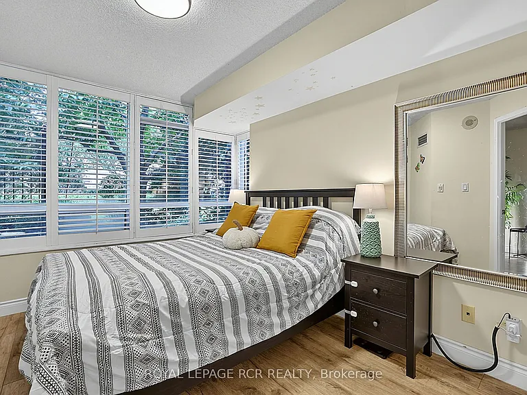 1 Rean Dr #113 — Photo 17