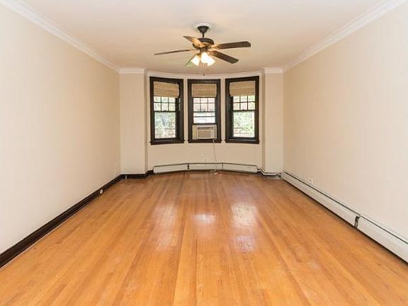 2nd image of 4515 N Wolcott Ave #2E