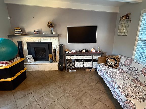 5th image of 1601 Gish Ave #B