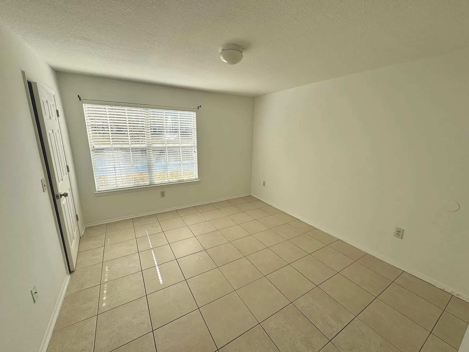 1222 Bermuda Lake Ln #106 - 1 — Photo 4