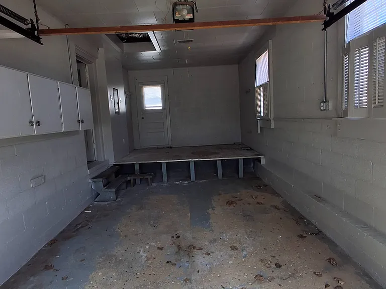 105 Orchard St — Photo 9