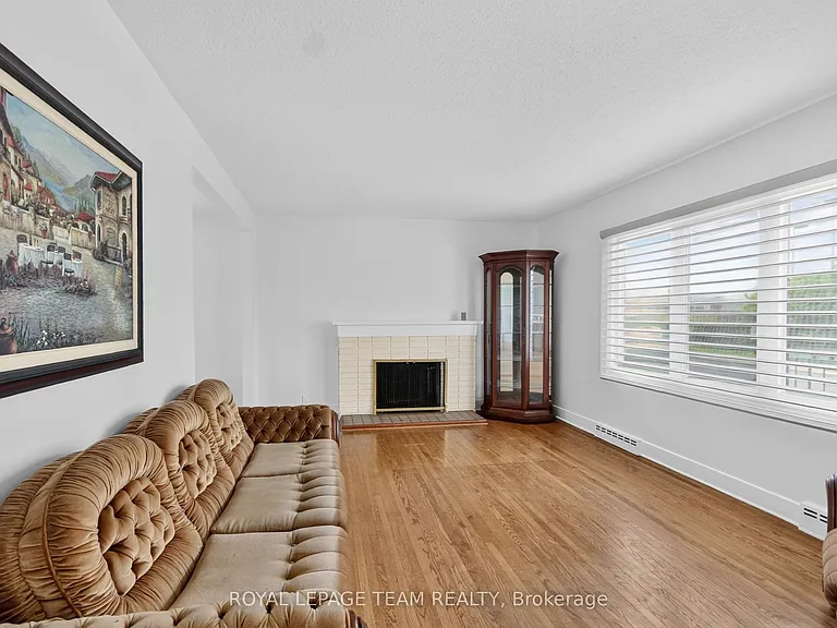 53 Fieldrow St — Photo 7