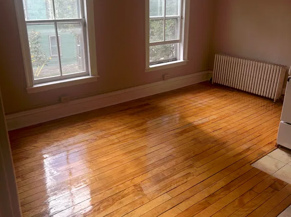 221 N Winooski Ave #1A, Burlington, VT 05401