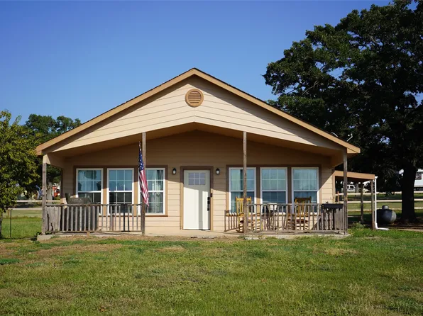 125 Robles Ln, Alvord, TX 76225