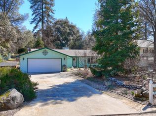 40239 Redbud Dr, Oakhurst, CA 93644