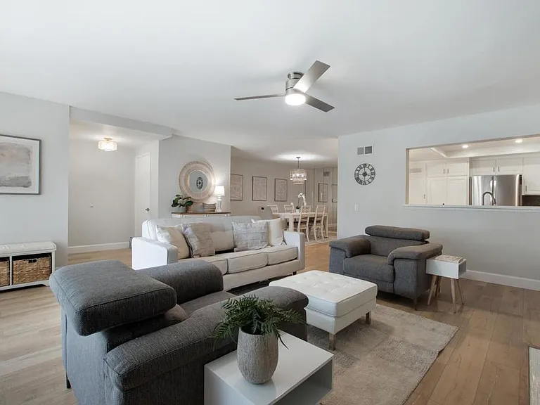 5 Montego Ct — Photo 3