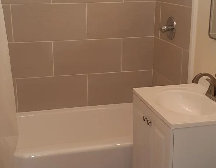 7457 Cozycroft Ave — Photo 4