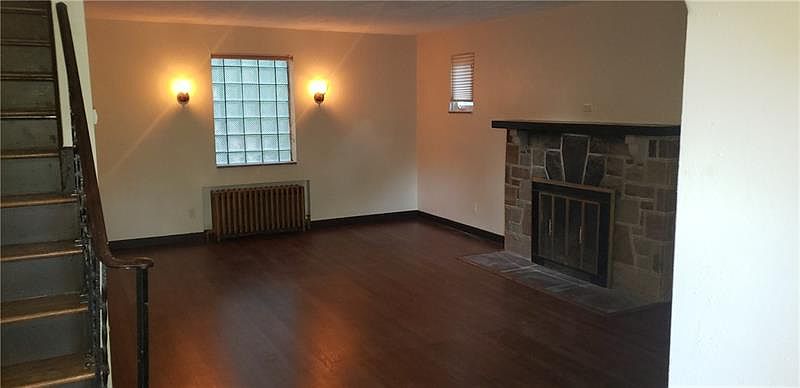 2nd image of 1347 Sunrise Ave