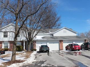 1024 Windstream Dr, Saint Peters, MO 63376