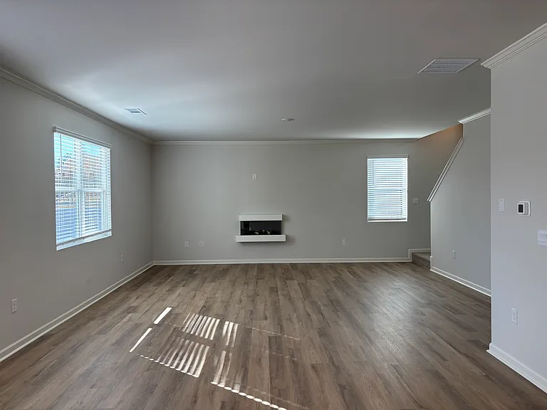 115 Biltmore Pl — Photo 5