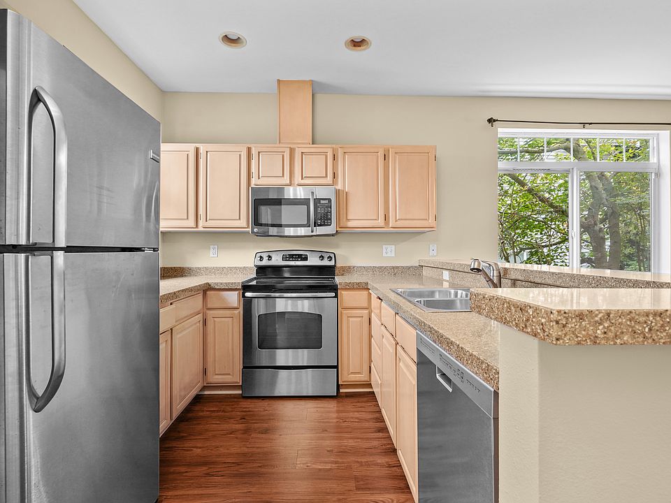 Kitchen with newer appliances