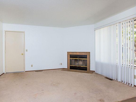 2nd image of 204 Green Meadow Dr APT B