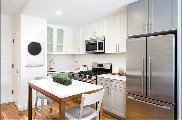 Rented by VRE | media 2