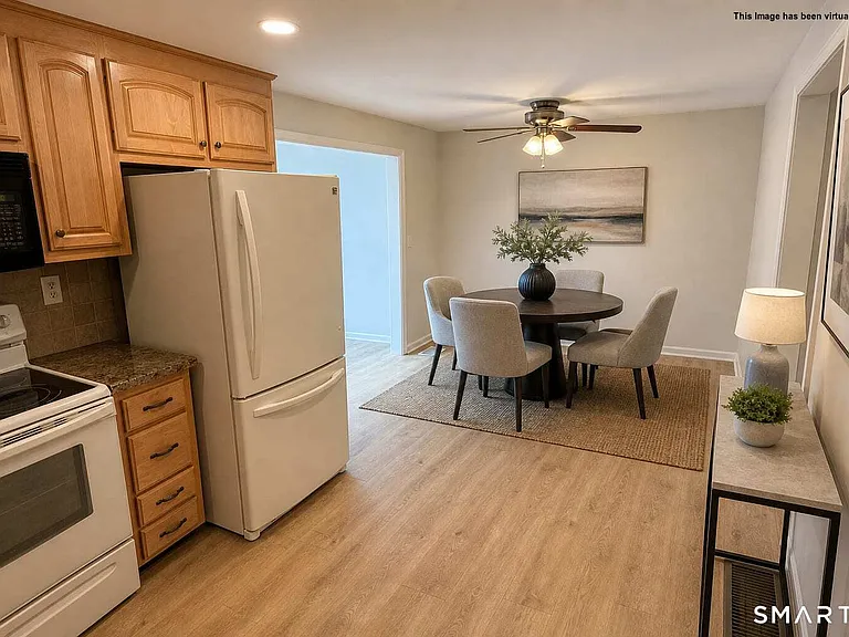 1 Barrington Dr #B — Photo 10