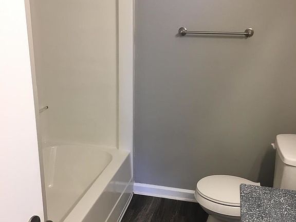 4th image of 120 Walnut St APT 2