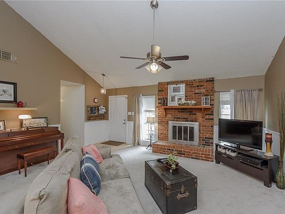 4th image of 3627 Wessex Ct