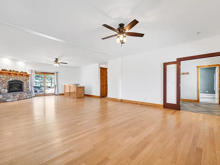 16925 Mount Rose Hwy — Photo 2