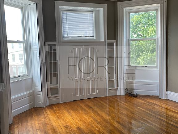 3rd image of 120 Keyes Ave #6