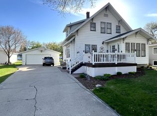 315 1st St SE, Clara City, MN 56222