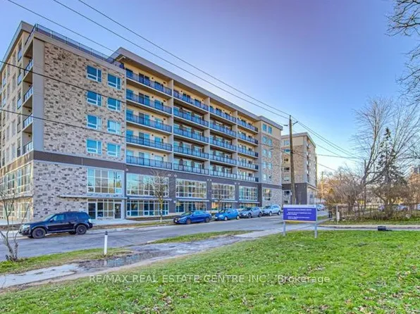 275 Larch St, Waterloo, ON