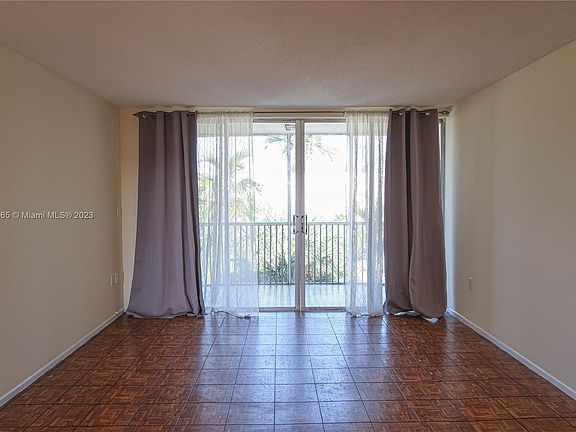 5th image of 1690 NE 191st St #4161